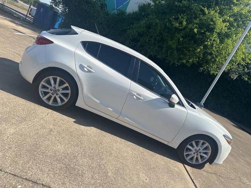 Snowflake White Pearl Metallic 2017 Mazda Mazda3 Touring
