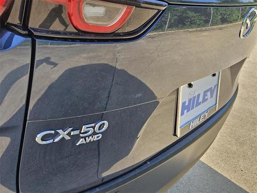 2025 Mazda CX-50 2.5 S Preferred Package