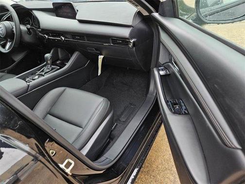 2025 Mazda Mazda3 FWD w/Preferred Package