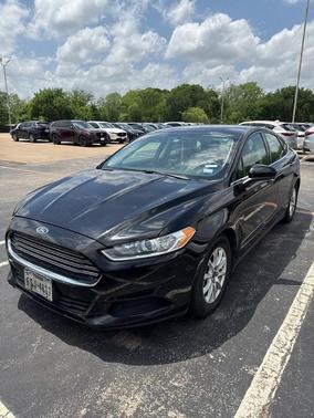 2016 Ford Fusion S