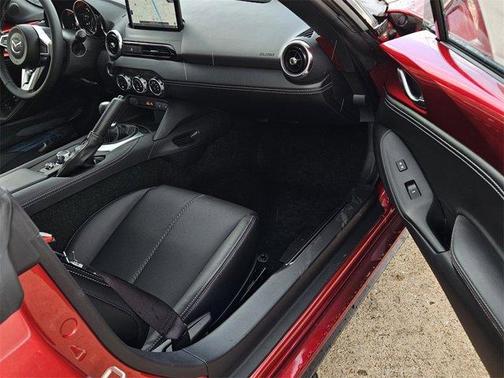 2025 Mazda MX-5 Miata Grand Touring