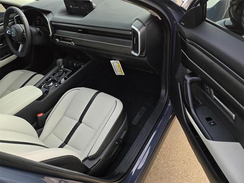 2026 Mazda CX-50 Premium