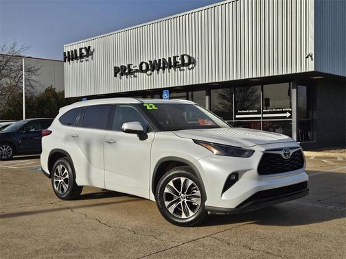 2022 Toyota Highlander XLE