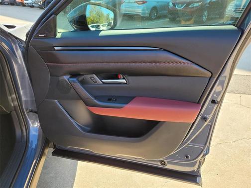 2026 Mazda CX-50 Premium Plus