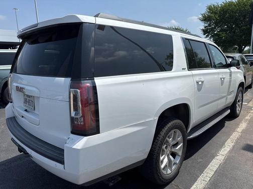 2017 GMC Yukon XL SLT