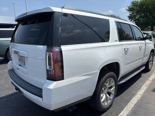 2017 GMC Yukon XL SLT