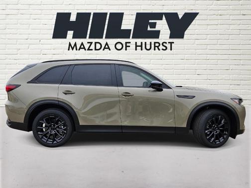 Zircon Sand Metallic 2026 Mazda CX-70 PF