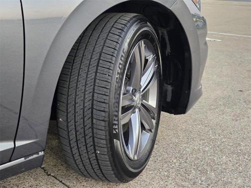 2020 Volkswagen Jetta 1.4T R-Line