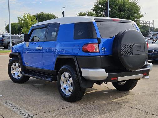 2007 Toyota FJ Cruiser Base (Retail Orders Only) (A5)