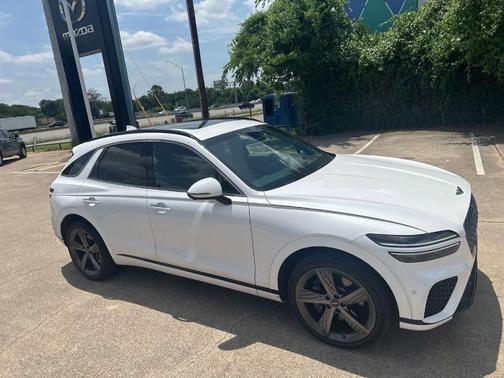 White 2022 Genesis GV70 3.5T Sport