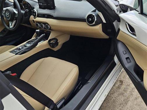 2025 Mazda MX-5 Miata RF Grand Touring
