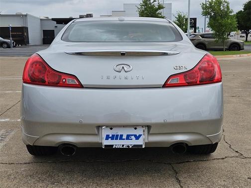 2010 INFINITI G37x Base