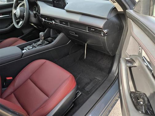 2025 Mazda Mazda3 2.5 S Carbon Edition