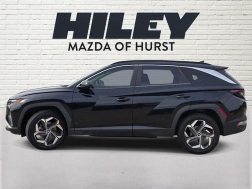 Black 2022 Hyundai TUCSON SEL