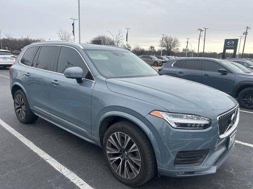 2020 Volvo XC90 T6 Momentum 6 Passenger