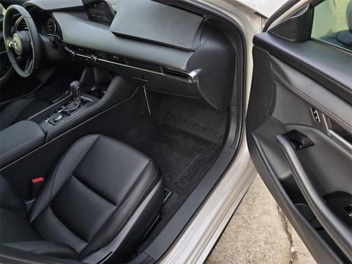 2026 Mazda Mazda3 2.5 S Carbon Edition