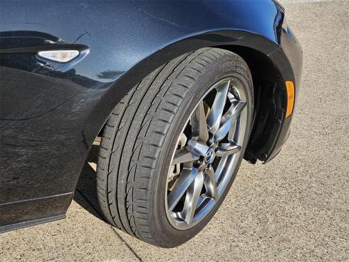 2022 Mazda MX-5 Miata RF Grand Touring
