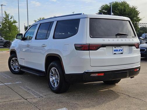 2024 Jeep Wagoneer Base