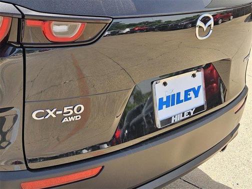 2025 Mazda CX-50 2.5 S Preferred Package