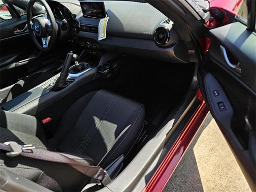 2025 Mazda MX-5 Miata Sport