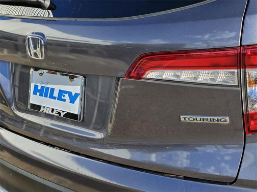 2021 Honda Pilot Touring 7-Passenger