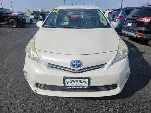 2012 Toyota Prius v Two