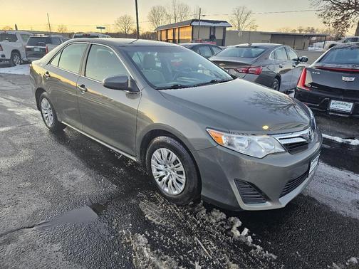 2014 Toyota Camry LE