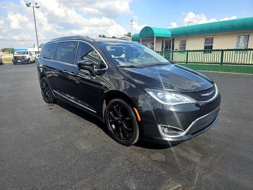 2018 Chrysler Pacifica Touring-L Plus