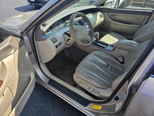 2002 Toyota Avalon SEDAN