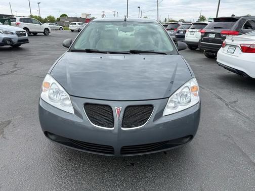 Gray 2009 Pontiac G6 SE