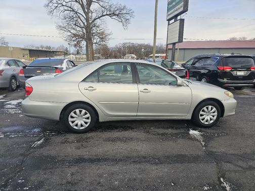 2006 Toyota Camry LE