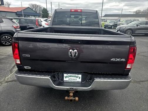 2016 RAM 1500 SLT