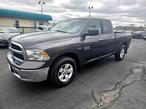 2016 RAM 1500 SLT
