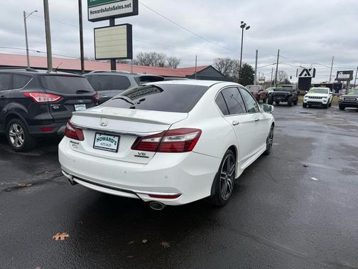 2017 Honda Accord Touring V6 Sedan 6-Spd AT