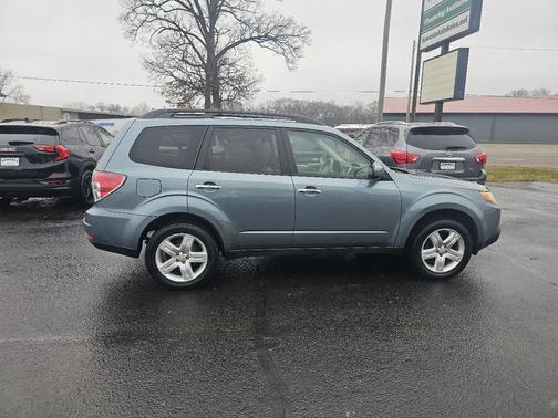 2010 Subaru Forester 2.5 X Premium