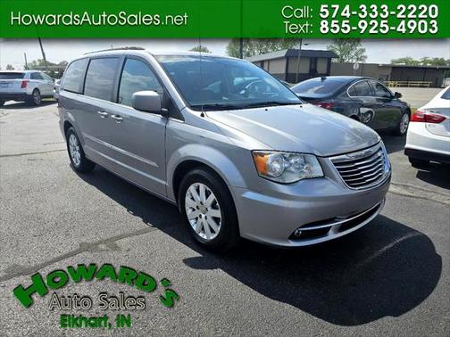 2016 Chrysler Town & Country Touring