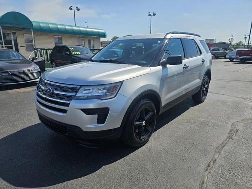 Silver 2018 Ford Explorer Base