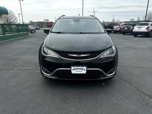 2018 Chrysler Pacifica Touring-L Plus