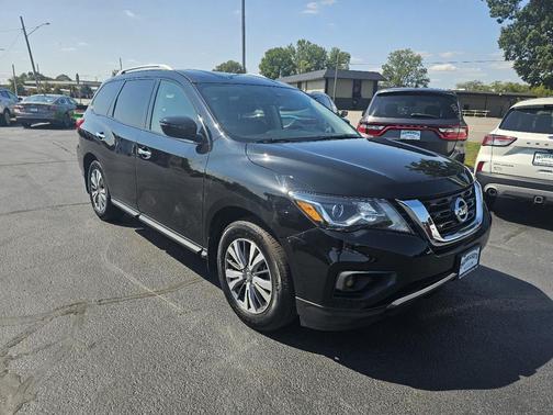 2020 Nissan Pathfinder SV 4WD