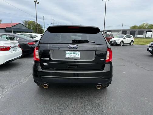 Black 2014 Ford Edge SEL