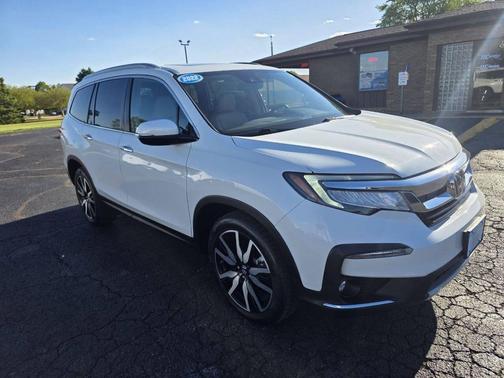 Platinum White Pearl 2022 Honda Pilot Touring 8-Passenger