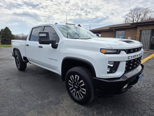Summit White 2023 Chevrolet Silverado 2500 Custom