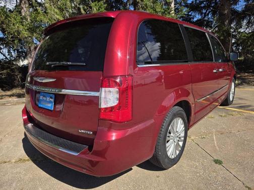 2016 Chrysler Town & Country Limited