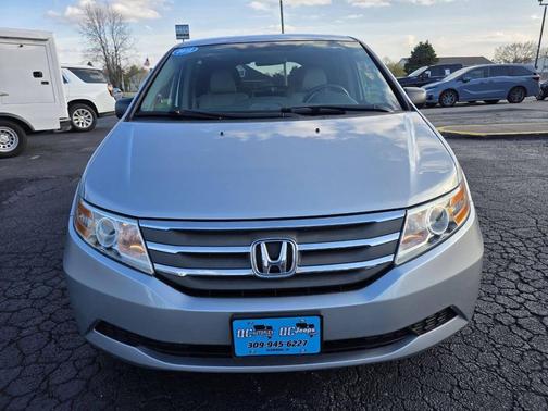 Alabaster Silver Metallic 2013 Honda Odyssey LX