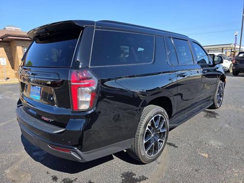Black 2023 Chevrolet Suburban RST