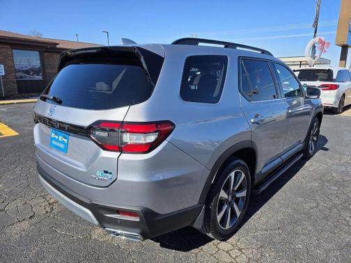 2023 Honda Pilot AWD Elite