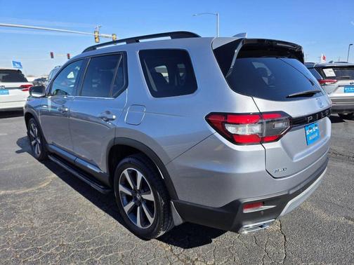 2023 Honda Pilot AWD Elite