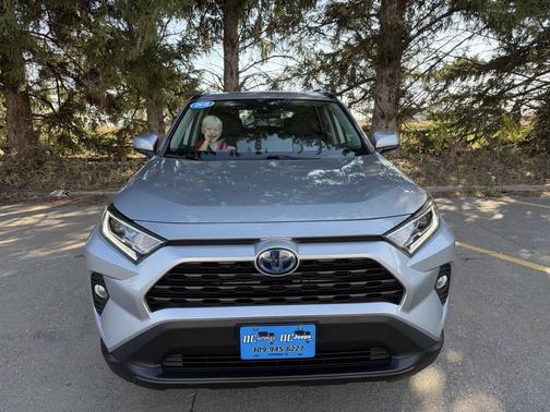 2019 Toyota RAV4 Hybrid XLE