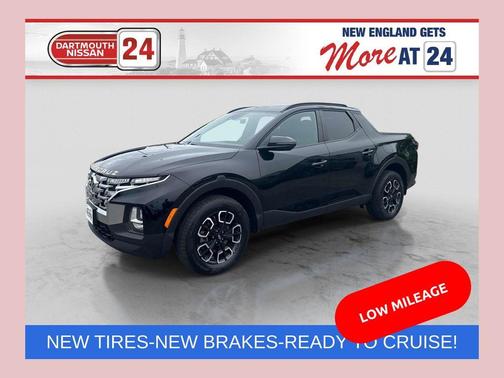 Phantom Black 2022 Hyundai SANTA CRUZ 2.5L SEL