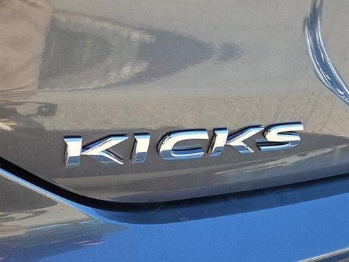 2025 Nissan Kicks Play S
